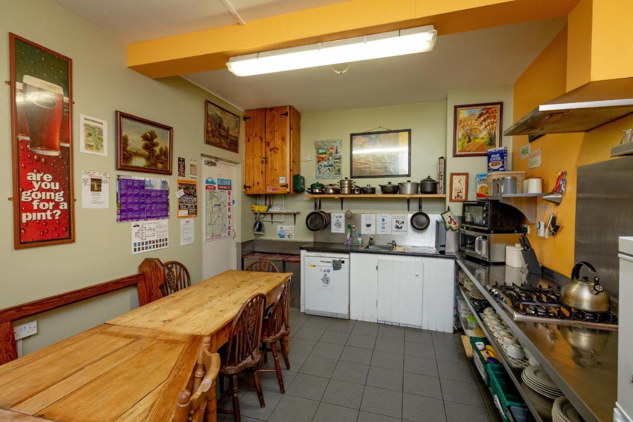 Macgabhainns Backpackers Hostel Kilkenny Bagian luar foto