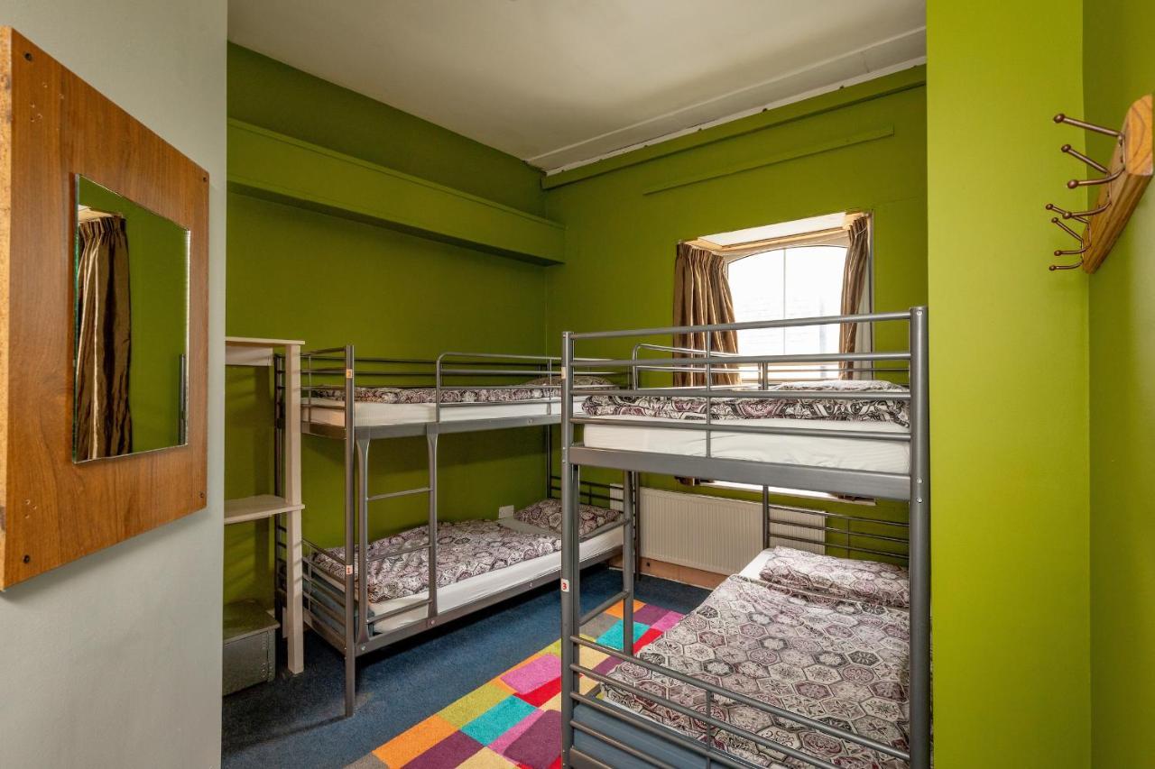 Macgabhainns Backpackers Hostel Kilkenny Bagian luar foto